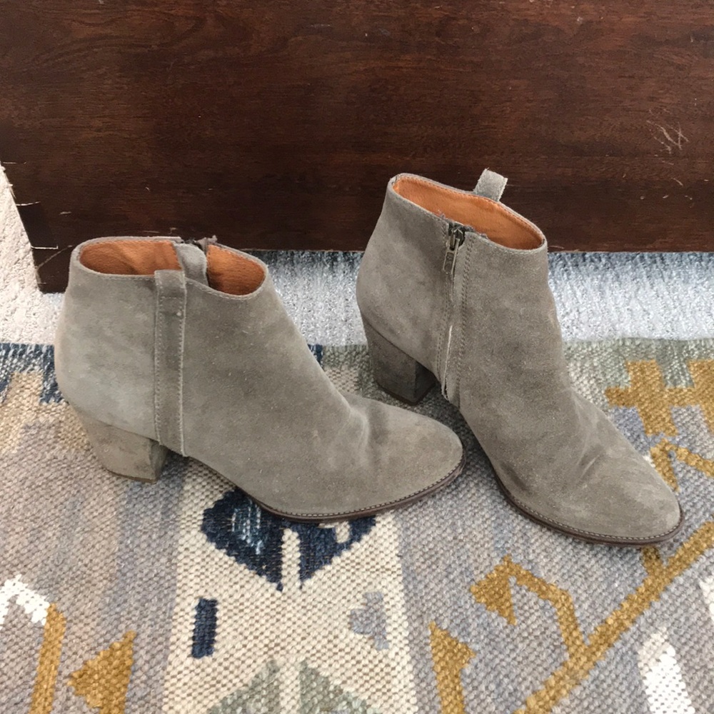 Madewell Green Suede Ankle Booties Size 9